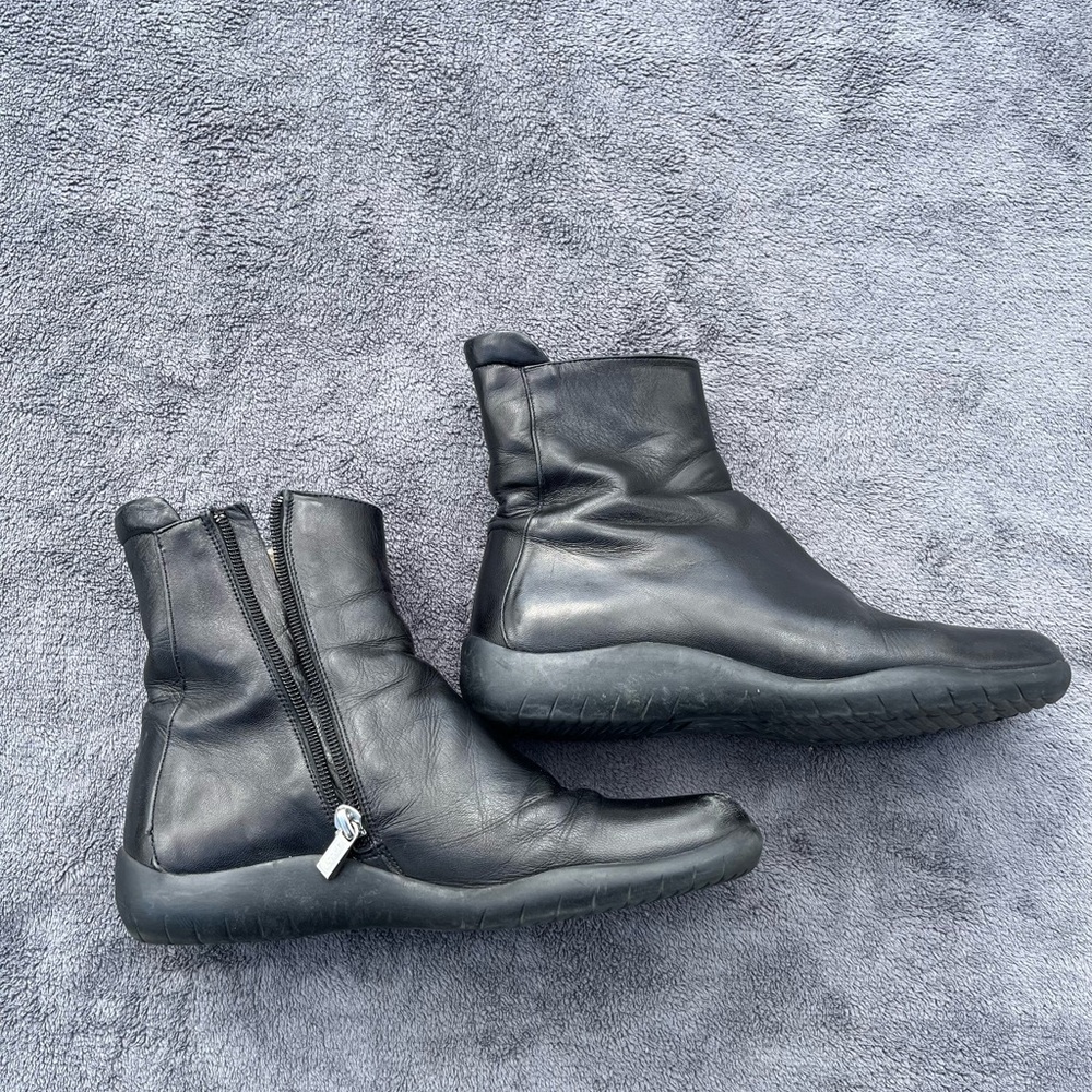 🔥 Italian BALLY brand ankle boots. size 6.5